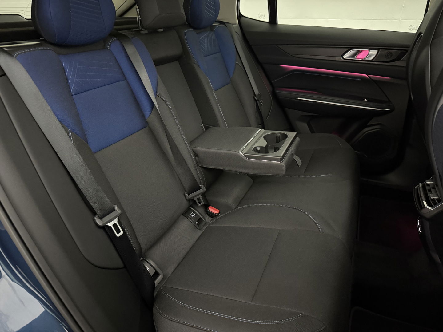 Lynk Co 01 1.5 | SOH 98% | Pano | Memory | Adap. Cruise | Sfeerverl. | 360° | Virtual | Keyless | Carplay