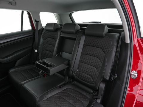 Škoda Kodiaq 1.5 TSI Business Edition (INCL-BTW) *ADAPTIVE-CRUISE | LEATHER-FABRIC | FULL-LED | CANTON-SOUND | HEATED-SPORTSEATS | KEYLESS | NAVI-FULLMAP | CAMERA | DAB+ | ECC | PDC | TOWBAR | 18''ALU*