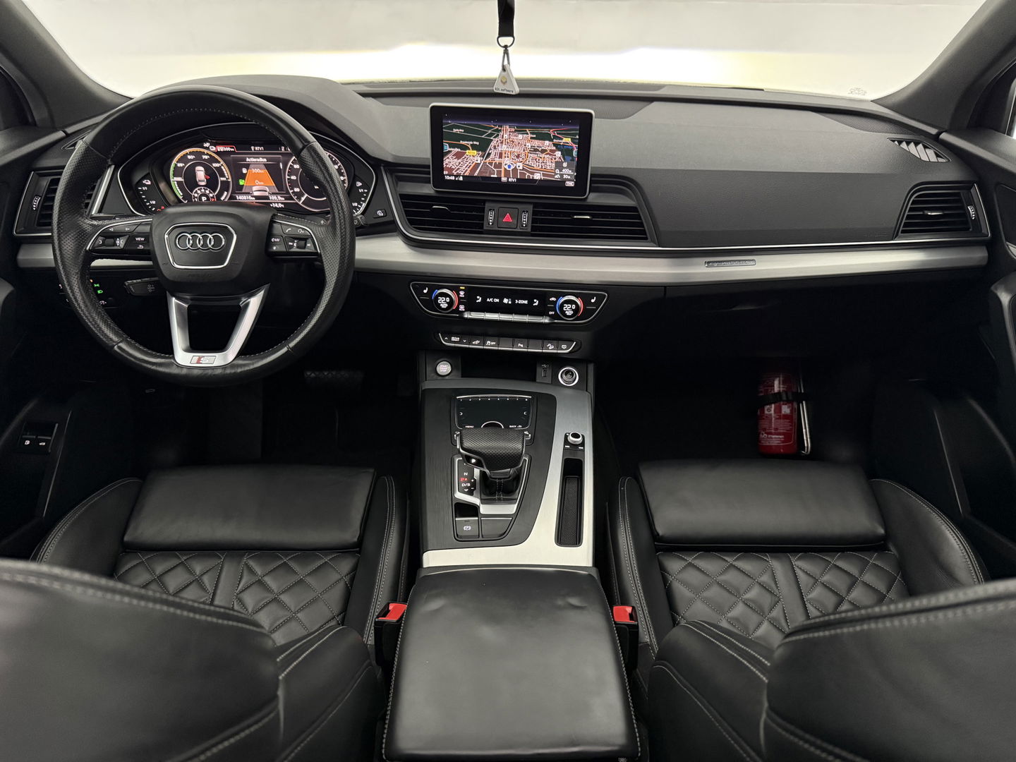 Audi Q5 55 TFSI e Quattro S-line | Pano | LED-Matrix | Virtual | Carplay | Trekh. | Luchtvering | Keyless | Stoelverw. | Schakelflippers