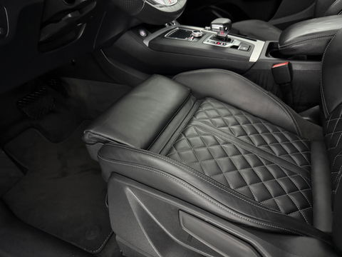 Audi Q5 55 TFSI e Quattro S-line | Pano | LED-Matrix | Virtual | Carplay | Trekh. | Luchtvering | Keyless | Stoelverw. | Schakelflippers