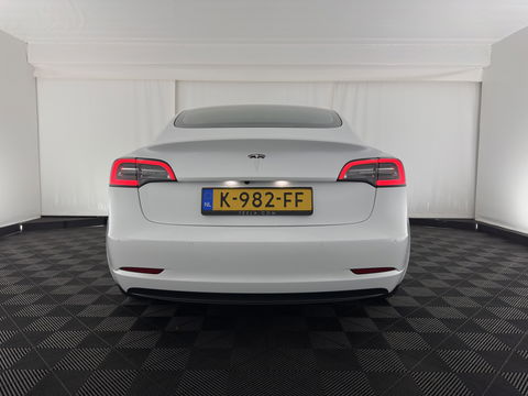 Tesla Model 3 Standard RWD Plus 60 kWh {SOH-99%} [ 3-Fase ] (INCL-BTW) Aut. *PANO | AUTO-PILOT | LUXURY-LEATHER | KEYLESS | FULL-LED | MEMORY-PACK | SURROUND-VIEW | DAB | CARPLAY | DIGI-COCKPIT | LANE-ASSIST | COMFORT-SEATS | TOWBAR | 19"ALU*