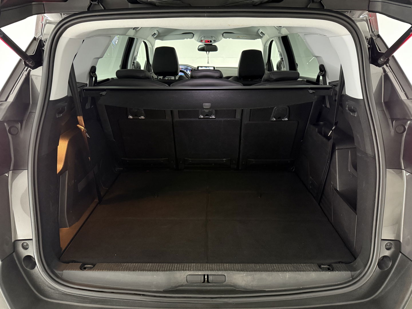 Peugeot 5008 1.2 PureTech 7p. | 360° Camera | Virtual | Sfeer | Trekh. | Carplay | Cruise | Navi | NAP