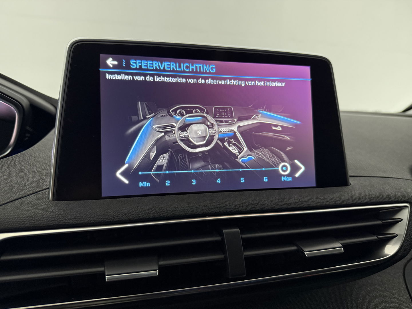 Peugeot 5008 1.2 PureTech 7p. | 360° Camera | Virtual | Sfeer | Trekh. | Carplay | Cruise | Navi | NAP