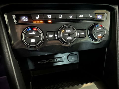 Volkswagen Tiguan 1.5 TSI ACT 2X R-Line Pano Virtual ACC NAP