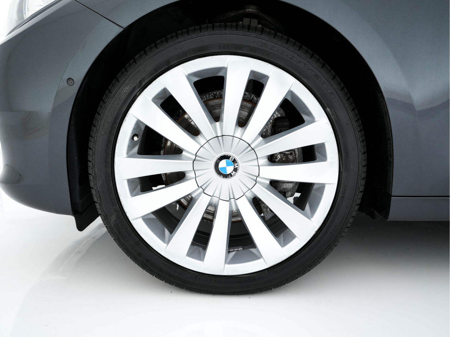 BMW 5 Serie Gran Turismo 520d High Executive Aut. *HEAD-UP | ADAPTIVE-CRUISE | LUXURY-LEATHER | XENON | MEMORY-PACK | TOP-VIEW | HIFI-SOUND | NAVI-FULLMAP | ECC | PDC*