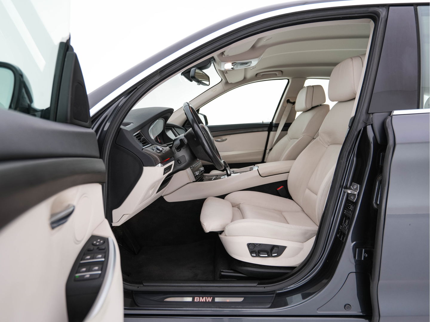 BMW 5 Serie Gran Turismo 520d High Executive Aut. *HEAD-UP | ADAPTIVE-CRUISE | LUXURY-LEATHER | XENON | MEMORY-PACK | TOP-VIEW | HIFI-SOUND | NAVI-FULLMAP | ECC | PDC*