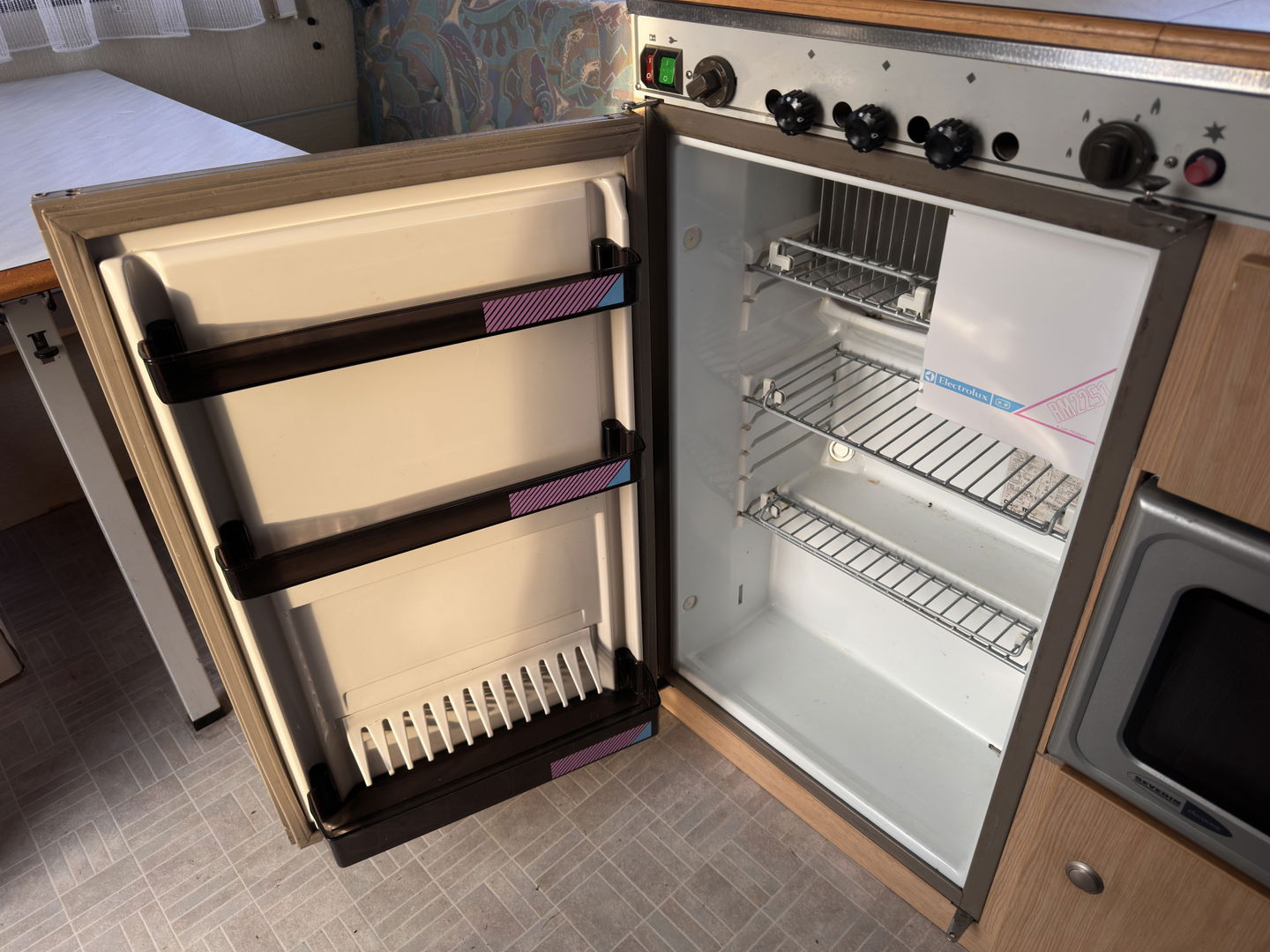 Chateau 380EW; MP380E38W 