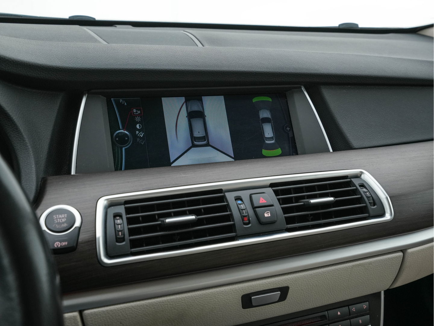 BMW 5 Serie Gran Turismo 520d High Executive Aut. *HEAD-UP | ADAPTIVE-CRUISE | LUXURY-LEATHER | XENON | MEMORY-PACK | TOP-VIEW | HIFI-SOUND | NAVI-FULLMAP | ECC | PDC*