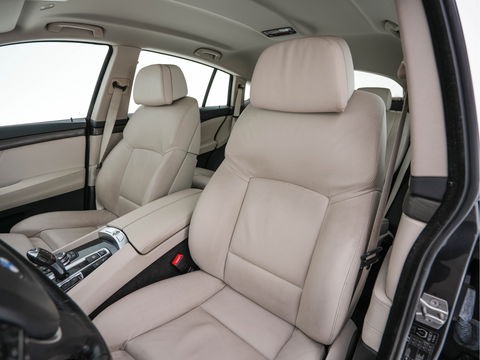 BMW 5 Serie Gran Turismo 520d High Executive Aut. *HEAD-UP | ADAPTIVE-CRUISE | LUXURY-LEATHER | XENON | MEMORY-PACK | TOP-VIEW | HIFI-SOUND | NAVI-FULLMAP | ECC | PDC*