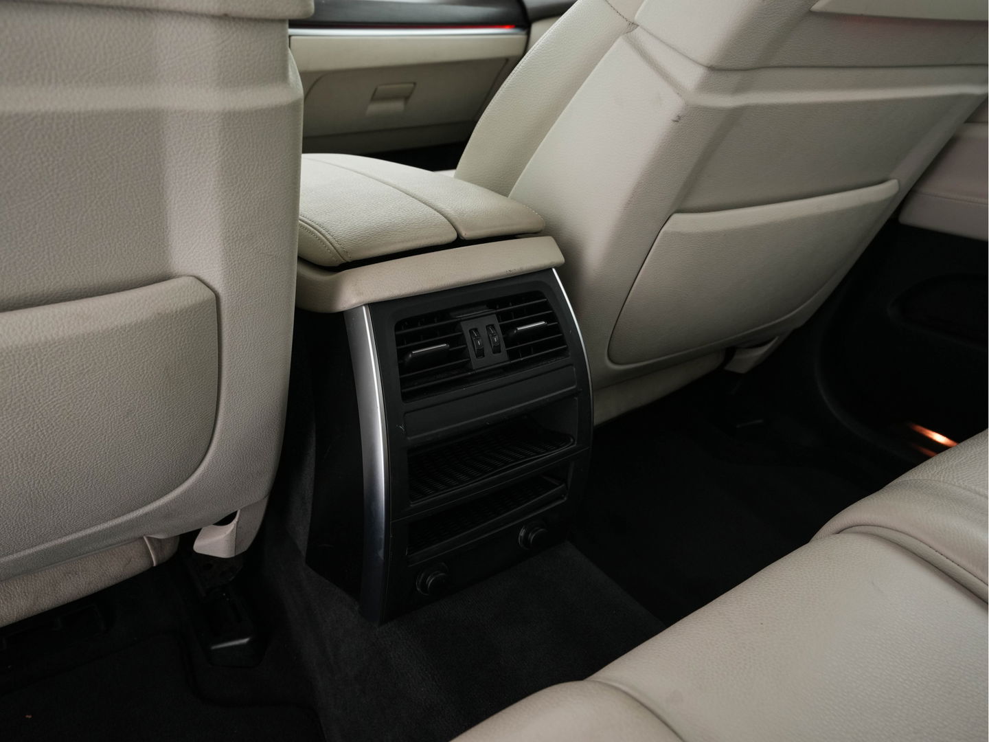 BMW 5 Serie Gran Turismo 520d High Executive Aut. *HEAD-UP | ADAPTIVE-CRUISE | LUXURY-LEATHER | XENON | MEMORY-PACK | TOP-VIEW | HIFI-SOUND | NAVI-FULLMAP | ECC | PDC*