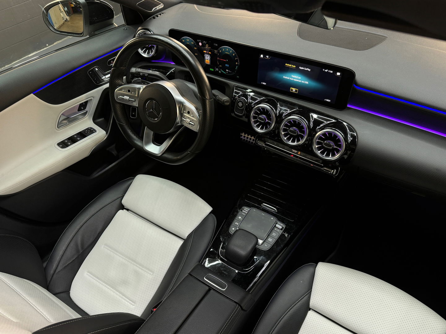 Mercedes-Benz A-Klasse 250 e AMG Pano|Memory|Burmester|360Cam