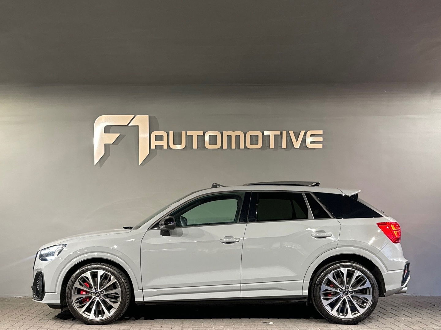 Audi Q2 SQ2 2.0 TFSI quattro Pano|Sonos|Keyless|Sfeer|Leer