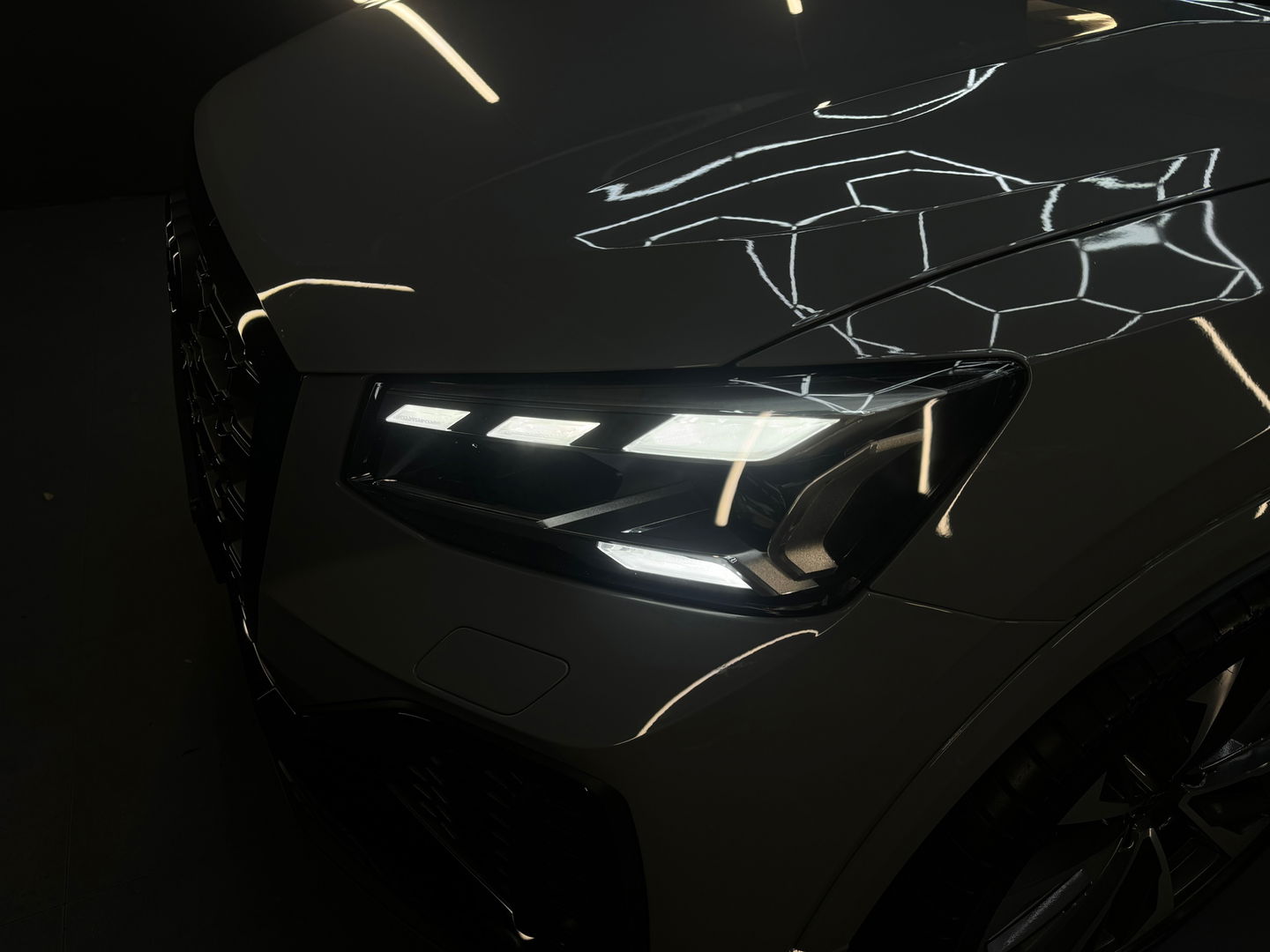 Audi Q2 SQ2 2.0 TFSI quattro Pano|Sonos|Keyless|Sfeer|Leer