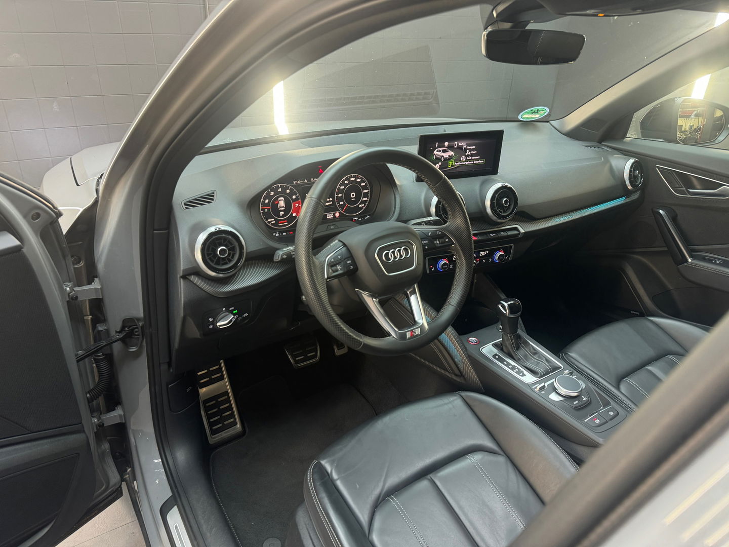 Audi Q2 SQ2 2.0 TFSI quattro Pano|Sonos|Keyless|Sfeer|Leer