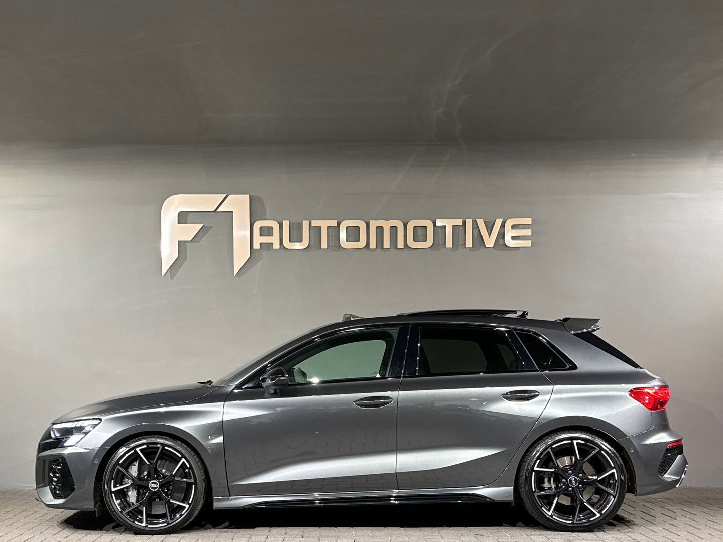Audi RS3 Sportback 2.5 TFSI Quattro Pano|Ceramic|HuD|B&O|VOL