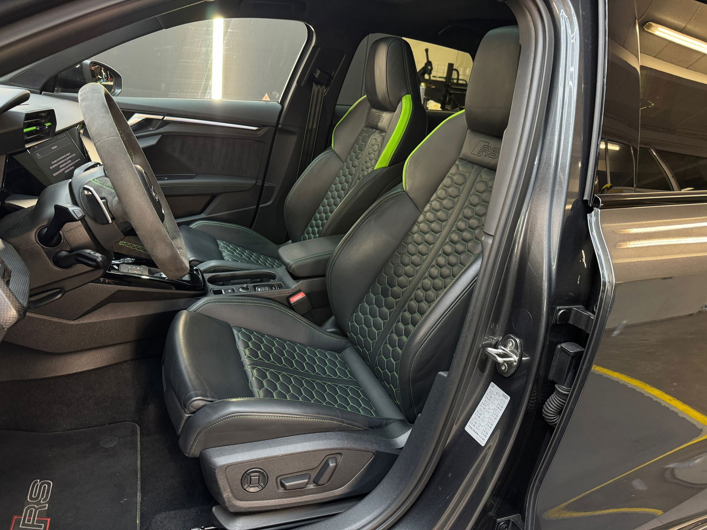 Audi RS3 Sportback 2.5 TFSI Quattro Pano|Ceramic|HuD|B&O|VOL