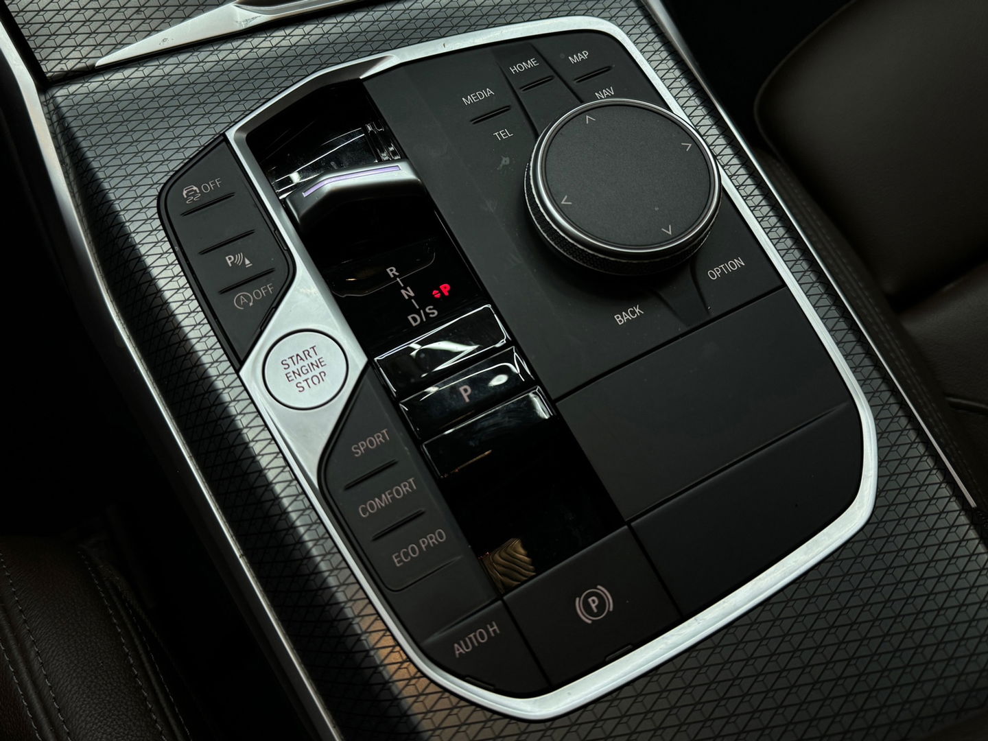 BMW 3-serie 330i M Sport|Pano|Laser|Memory|Keyless|Sfeer|VOL