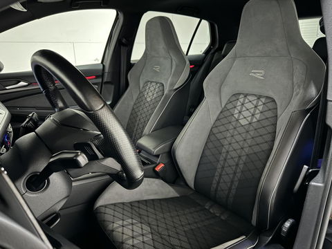 Volkswagen Golf 1.5 eTSI R-Line Pano Harman/Kardon Carplay Sfeer