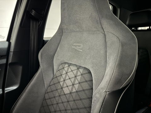 Volkswagen Golf 1.5 eTSI R-Line Pano Harman/Kardon Carplay Sfeer