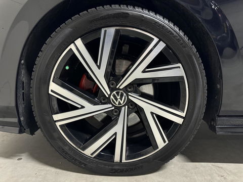 Volkswagen Golf 1.5 eTSI R-Line Pano Harman/Kardon Carplay Sfeer