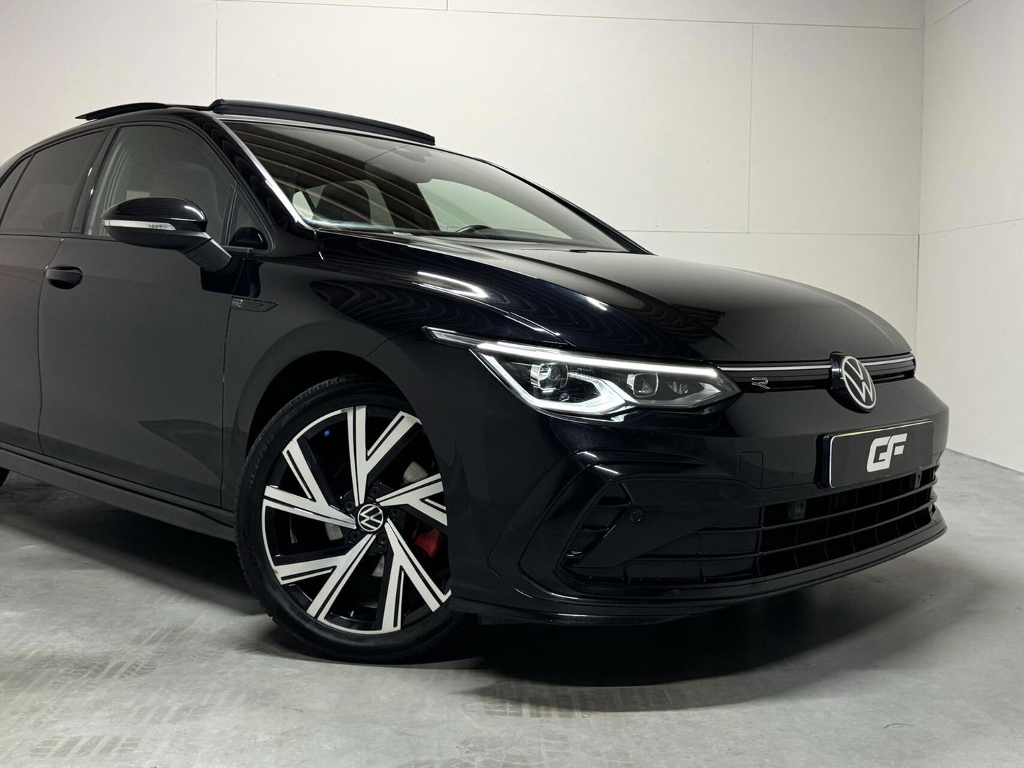 Volkswagen Golf 1.5 eTSI R-Line Pano Harman/Kardon Carplay Sfeer