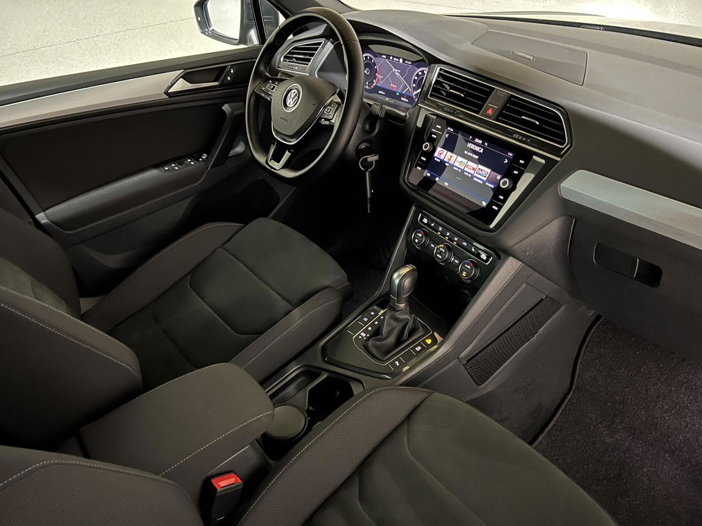 Volkswagen Tiguan 1.4 TSI R-Line Pano Virtual Massage Trekh. NAP