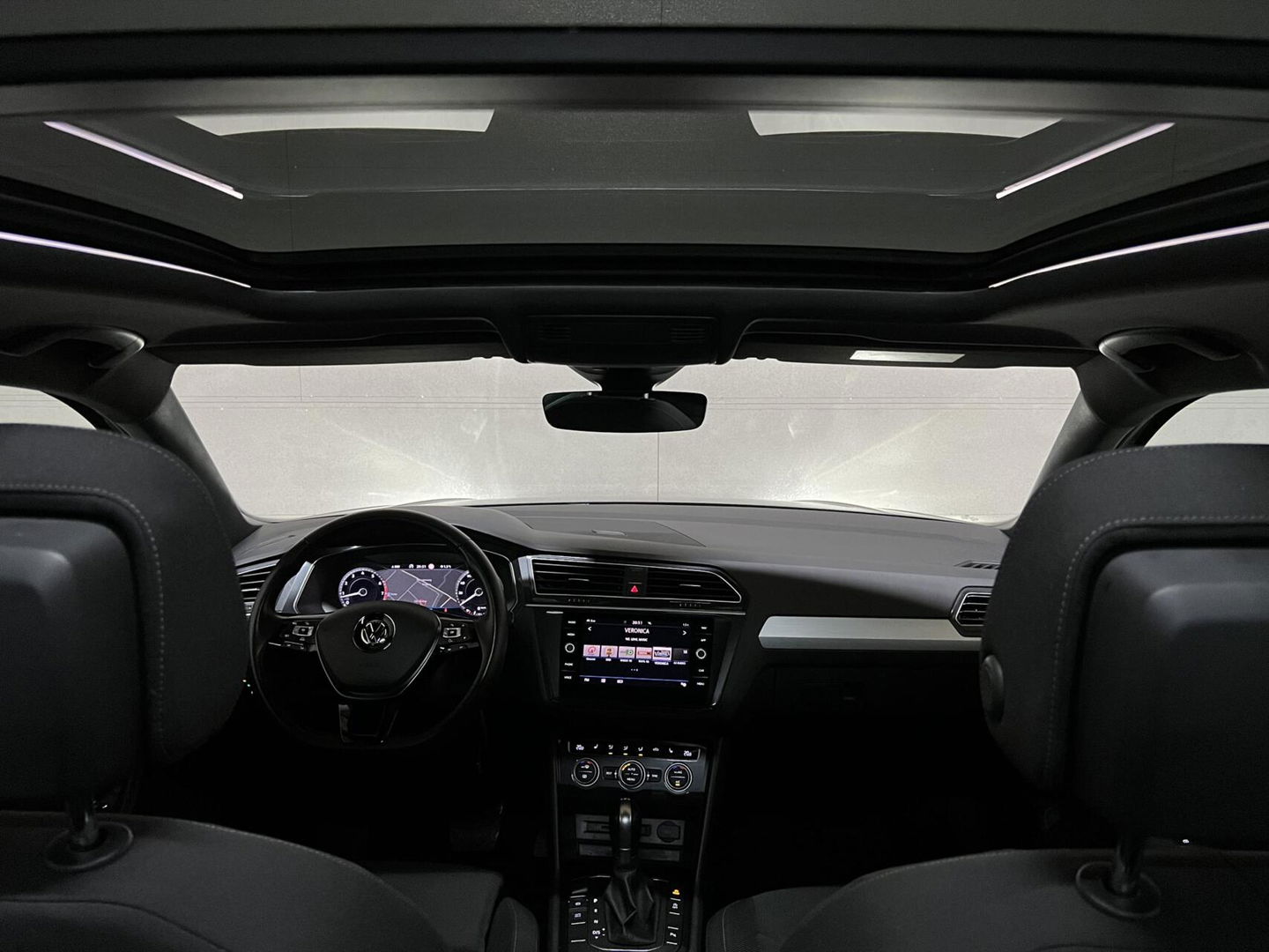 Volkswagen Tiguan 1.4 TSI R-Line Pano Virtual Massage Trekh. NAP