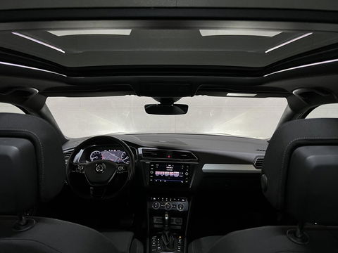 Volkswagen Tiguan 1.4 TSI R-Line Pano Virtual Massage Trekh. NAP