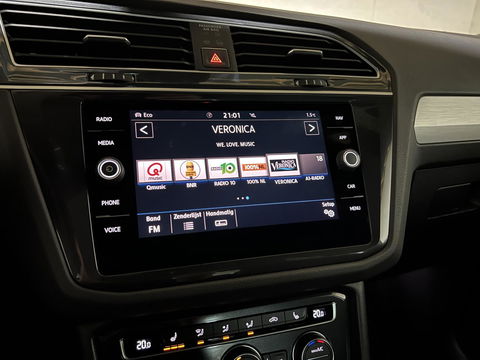Volkswagen Tiguan 1.4 TSI R-Line Pano Virtual Massage Trekh. NAP