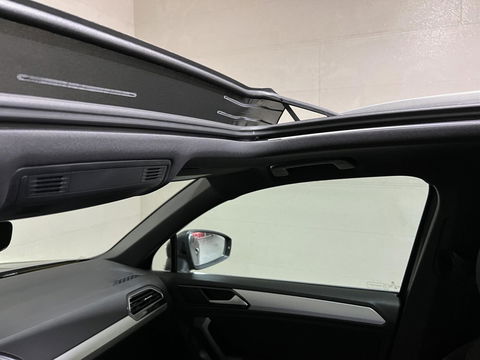 Volkswagen Tiguan 1.4 TSI R-Line Pano Virtual Massage Trekh. NAP