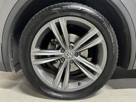 Volkswagen Tiguan 1.4 TSI R-Line Pano Virtual Massage Trekh. NAP