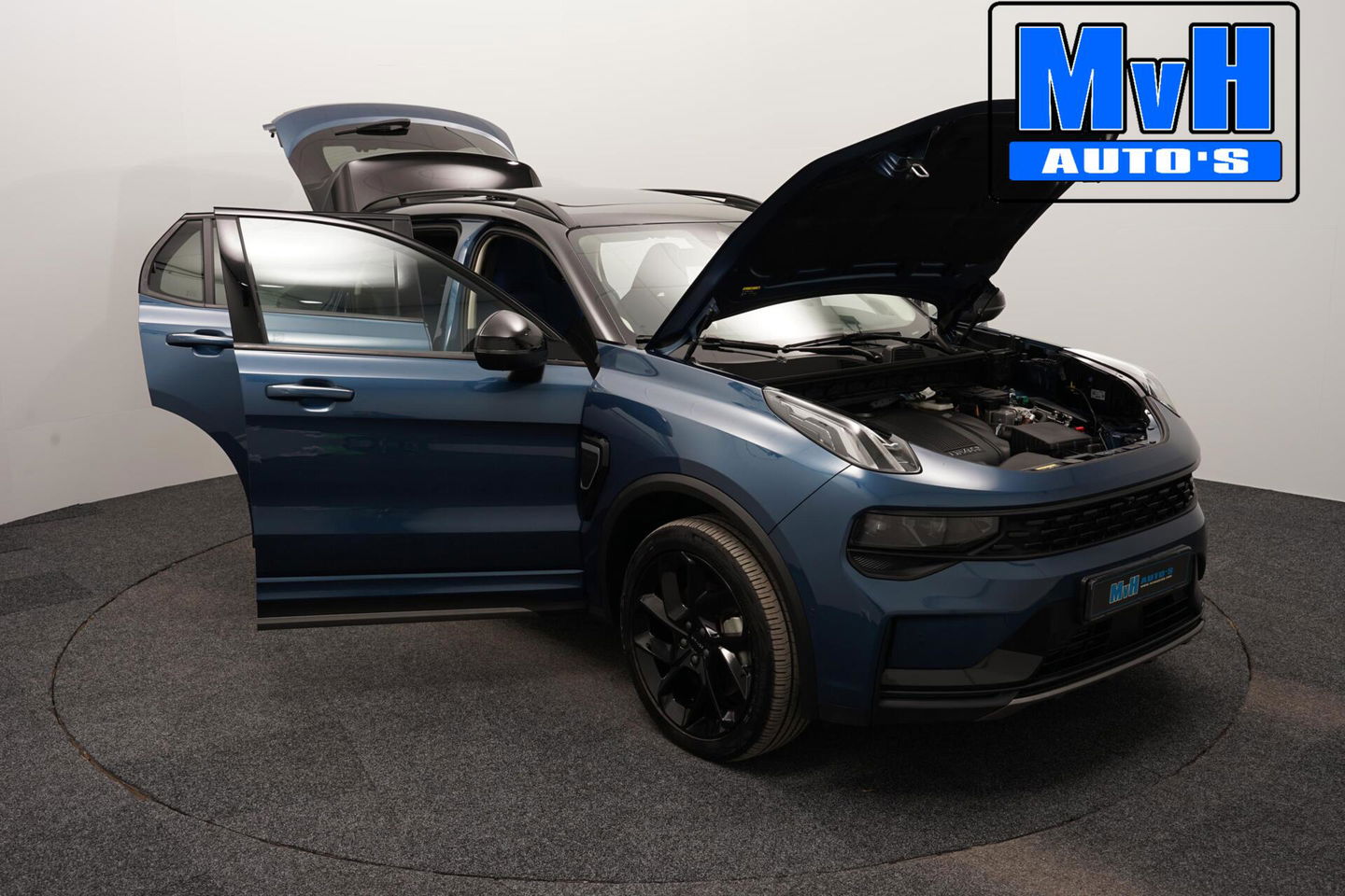 Lynk & Co 01 1.5 Hybride|FULL BLACK XXL|TREKHAAK|360°CAM|NAP