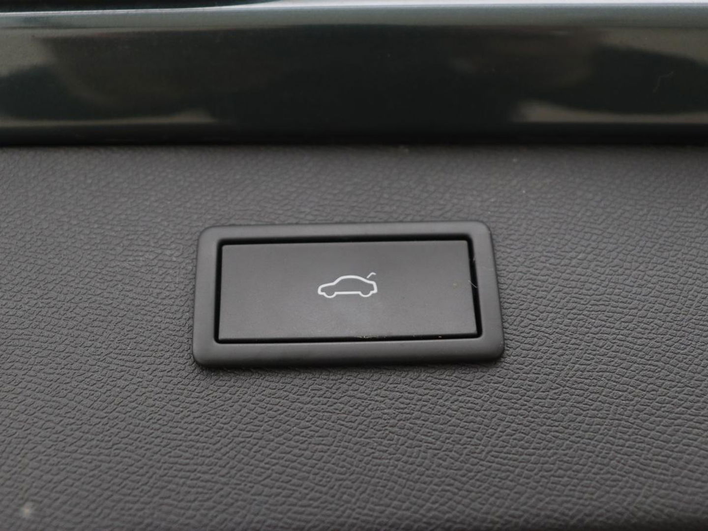 CUPRA Formentor 1.4 e-Hybrid VZ | 245pk | Stoelverwarming | Carplay | Camera | Adaptive cruise | Navigatie | Keyless | Memory | Sfeerverlichting | Full LED | 19'' | PHEV | Plug In