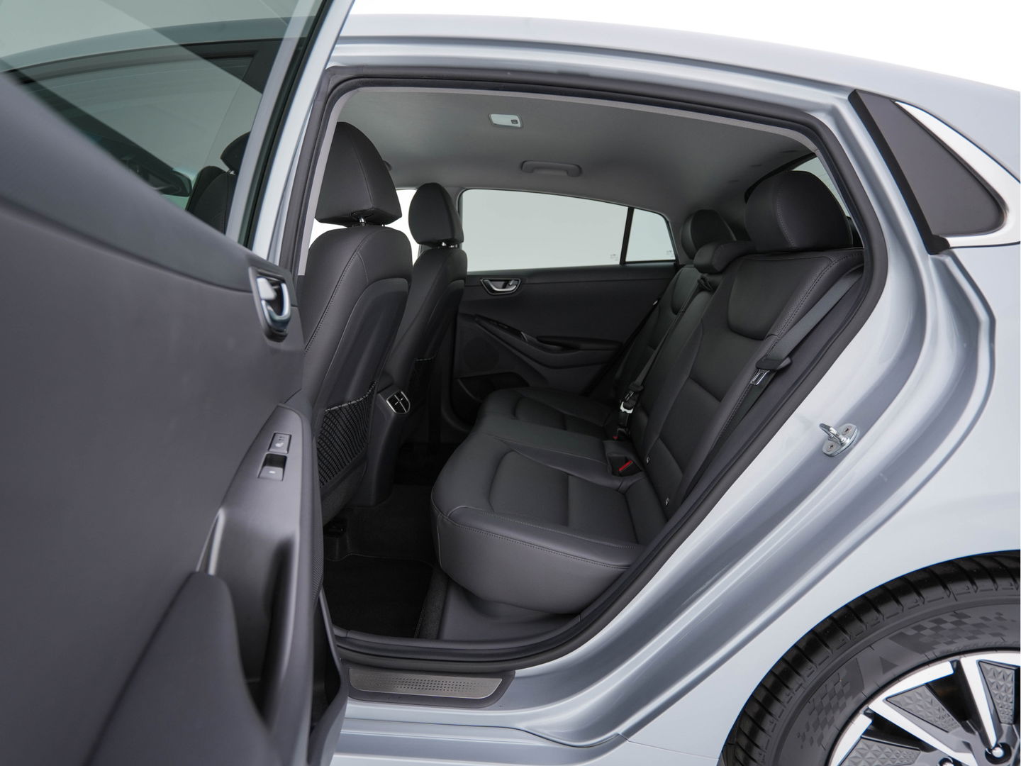 Hyundai IONIQ Premium EV 38 kWh {SOH-100%} *LUXURY-LEATHER | FULL-LED | ADAPTIVE-CRUISE | KEYLESS | NAVI-FULLMAP | DAB | CAMERA | MEMORY-PACK | DIGI-COCKPIT | HEATED/VENTILATED-COMFORTSEATS | AMBIENT-LIGHT | CCS-FASTLOADER