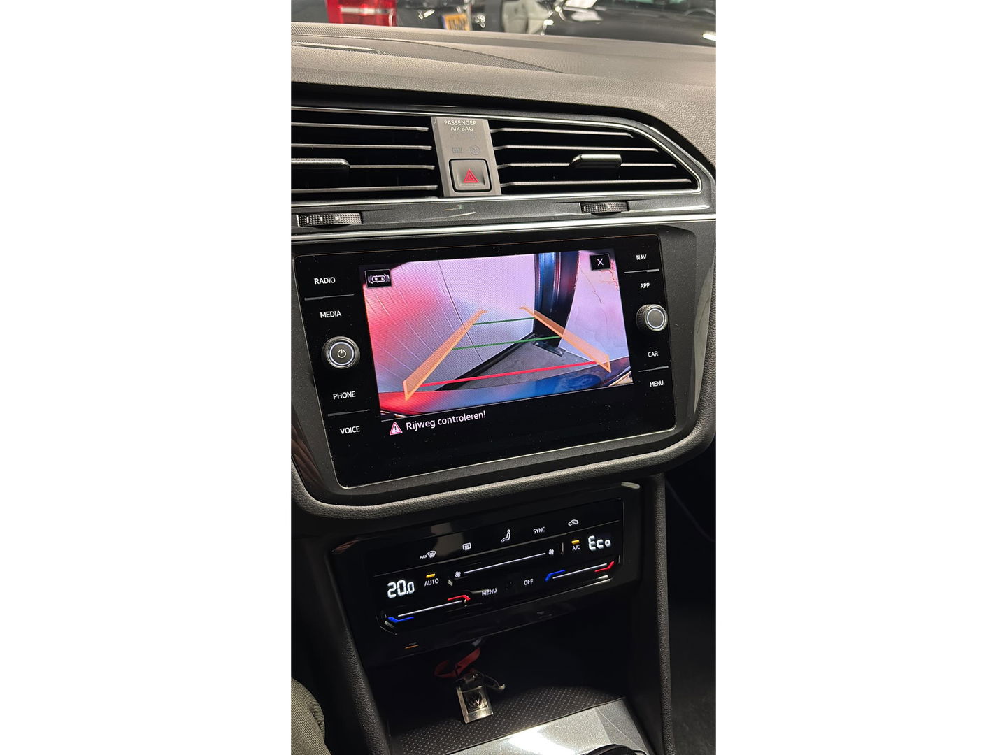 Volkswagen Tiguan 1.4 eHybrid R-Line 3x | 245PK Matrix LED 20'' 30.173km!