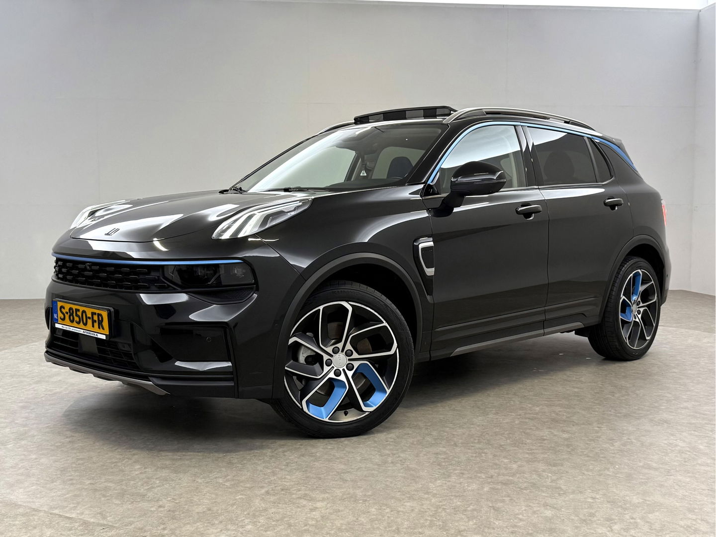 Lynk Co 01 1.5 | SOH 94% | Pano | Sfeerverl. | 360° | Virtual | Memory | Adap. Cruise | Carplay | NAP