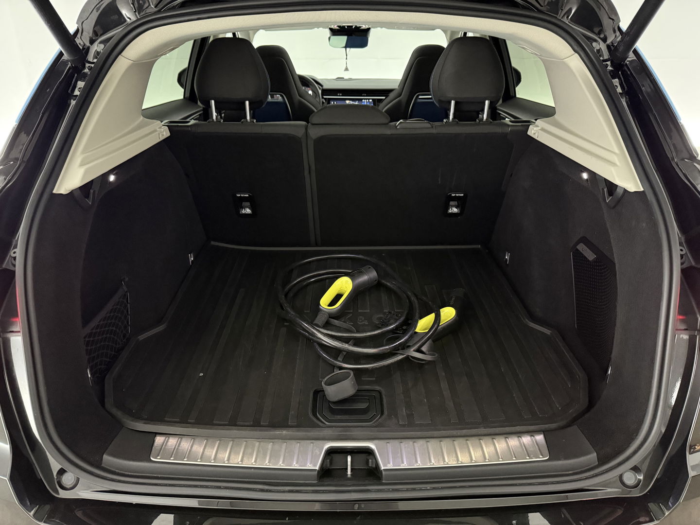 Lynk Co 01 1.5 | SOH 94% | Pano | Sfeerverl. | 360° | Virtual | Memory | Adap. Cruise | Carplay | NAP