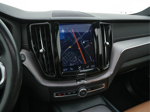 Volvo XC60 2.0 Recharge T8 AWD Inscription ( Plug-in ) (INCL-BTW) *PANO | HEAD-UP |  LUXURY-LEATHER | FULL-LED | MEMORY-PACK | HARMAN/KARDON | HEATED-COMFORTSEATS | LANE-ASSIST | BLIND-SPOT | DAB+ | NAVI-FULLMAP | DIGI-COCKPIT | TOWBAR | 19''ALU*