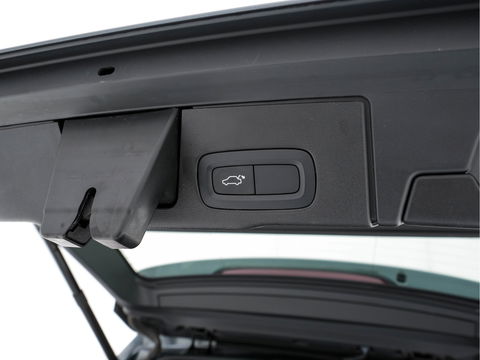 Volvo XC60 2.0 Recharge T8 AWD Inscription ( Plug-in ) (INCL-BTW) *PANO | HEAD-UP |  LUXURY-LEATHER | FULL-LED | MEMORY-PACK | HARMAN/KARDON | HEATED-COMFORTSEATS | LANE-ASSIST | BLIND-SPOT | DAB+ | NAVI-FULLMAP | DIGI-COCKPIT | TOWBAR | 19''ALU*