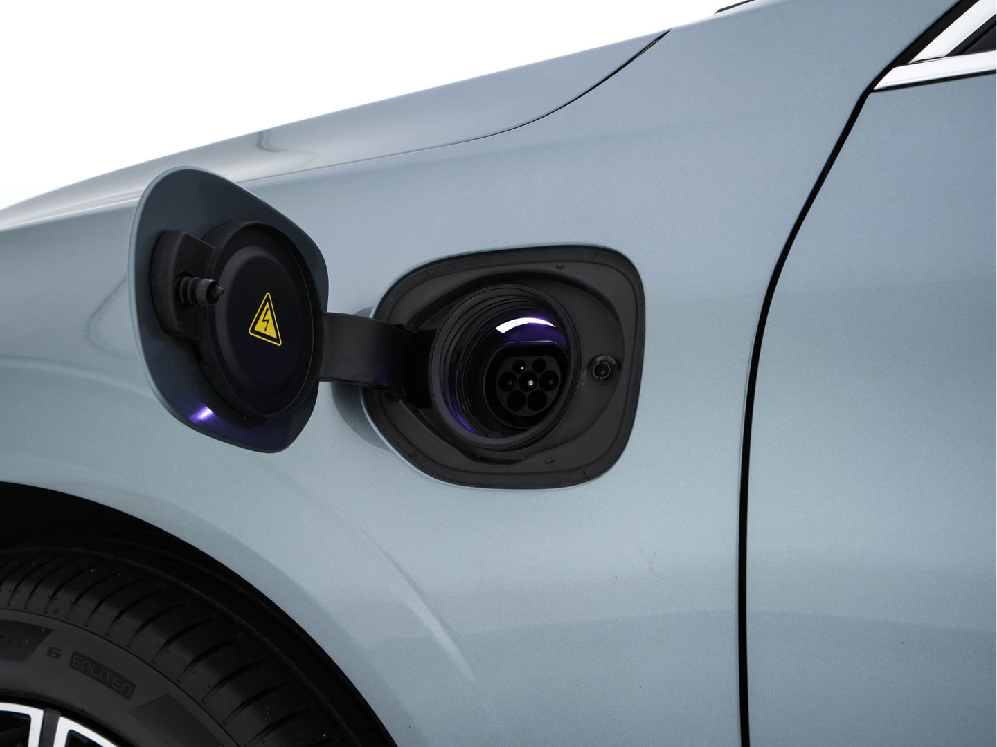 Volvo XC60 2.0 Recharge T8 AWD Inscription ( Plug-in ) (INCL-BTW) *PANO | HEAD-UP |  LUXURY-LEATHER | FULL-LED | MEMORY-PACK | HARMAN/KARDON | HEATED-COMFORTSEATS | LANE-ASSIST | BLIND-SPOT | DAB+ | NAVI-FULLMAP | DIGI-COCKPIT | TOWBAR | 19''ALU*