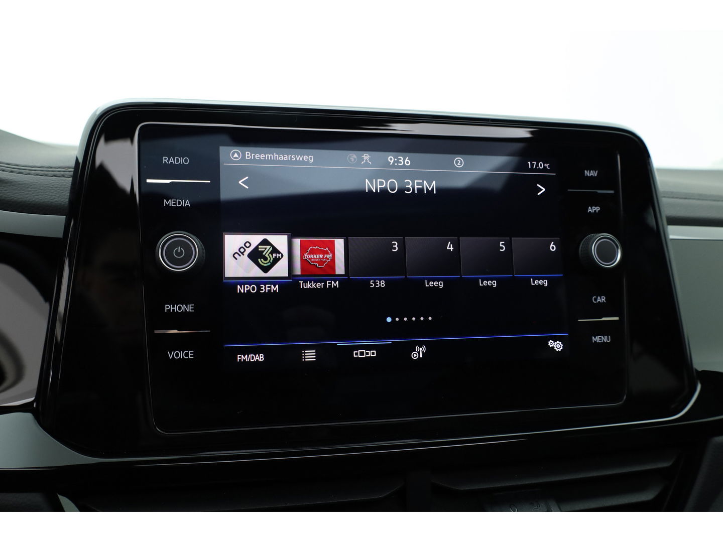 Volkswagen T-Roc 1.5 TSI R-Line Black Style | Pano | Adapt. Cruise | 19'' | IQ. Light | Camera | Afn. Trekhaak