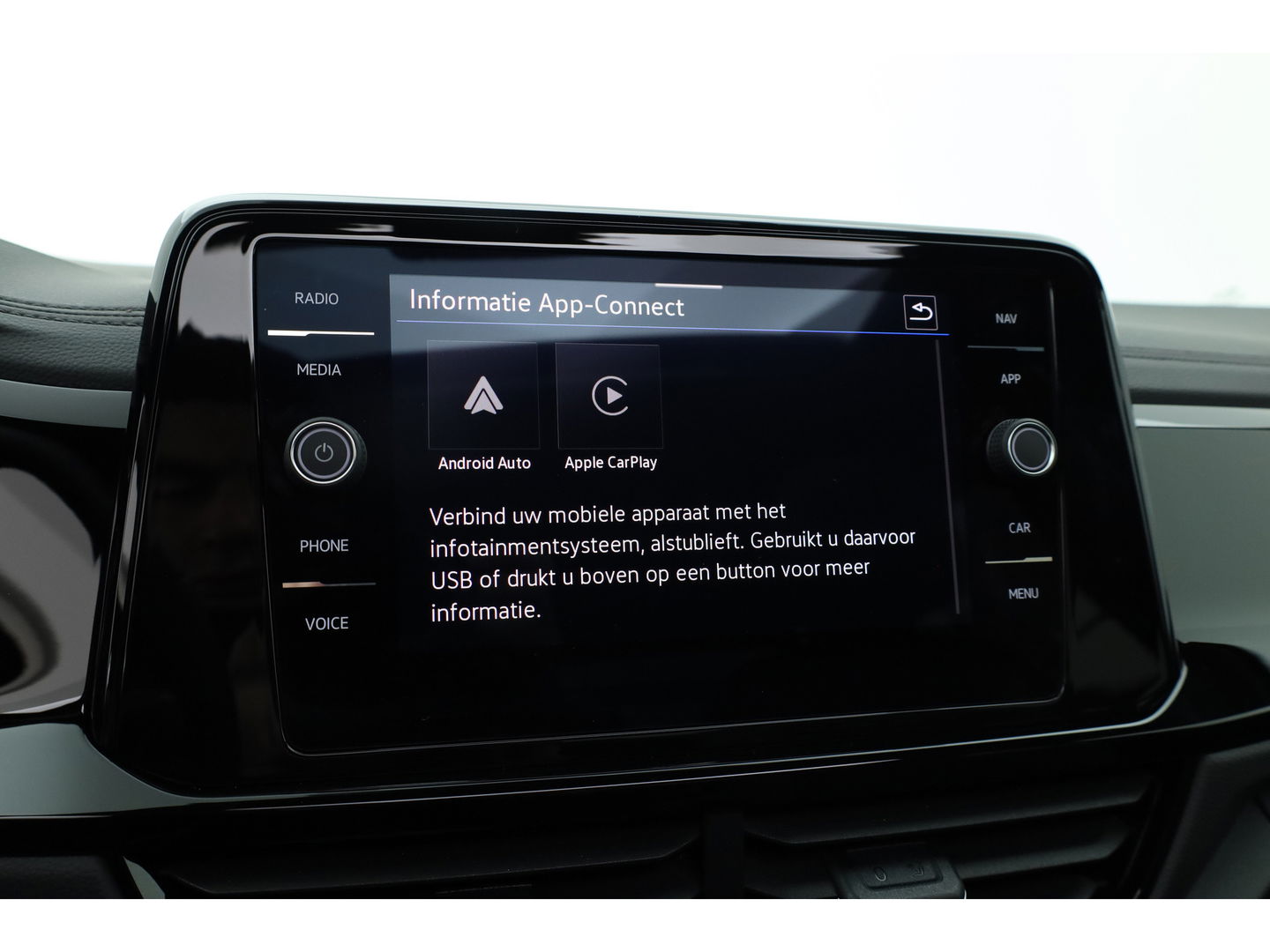 Volkswagen T-Roc 1.5 TSI R-Line Black Style | Pano | Adapt. Cruise | 19'' | IQ. Light | Camera | Afn. Trekhaak