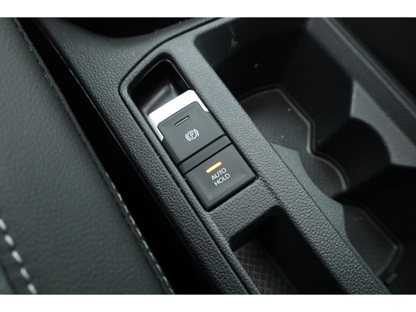 Volkswagen T-Roc 1.5 TSI R-Line Black Style | Pano | Adapt. Cruise | 19'' | IQ. Light | Camera | Afn. Trekhaak