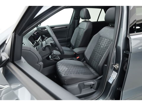 Volkswagen T-Roc 1.5 TSI R-Line Black Style | Pano | Adapt. Cruise | 19'' | IQ. Light | Camera | Afn. Trekhaak