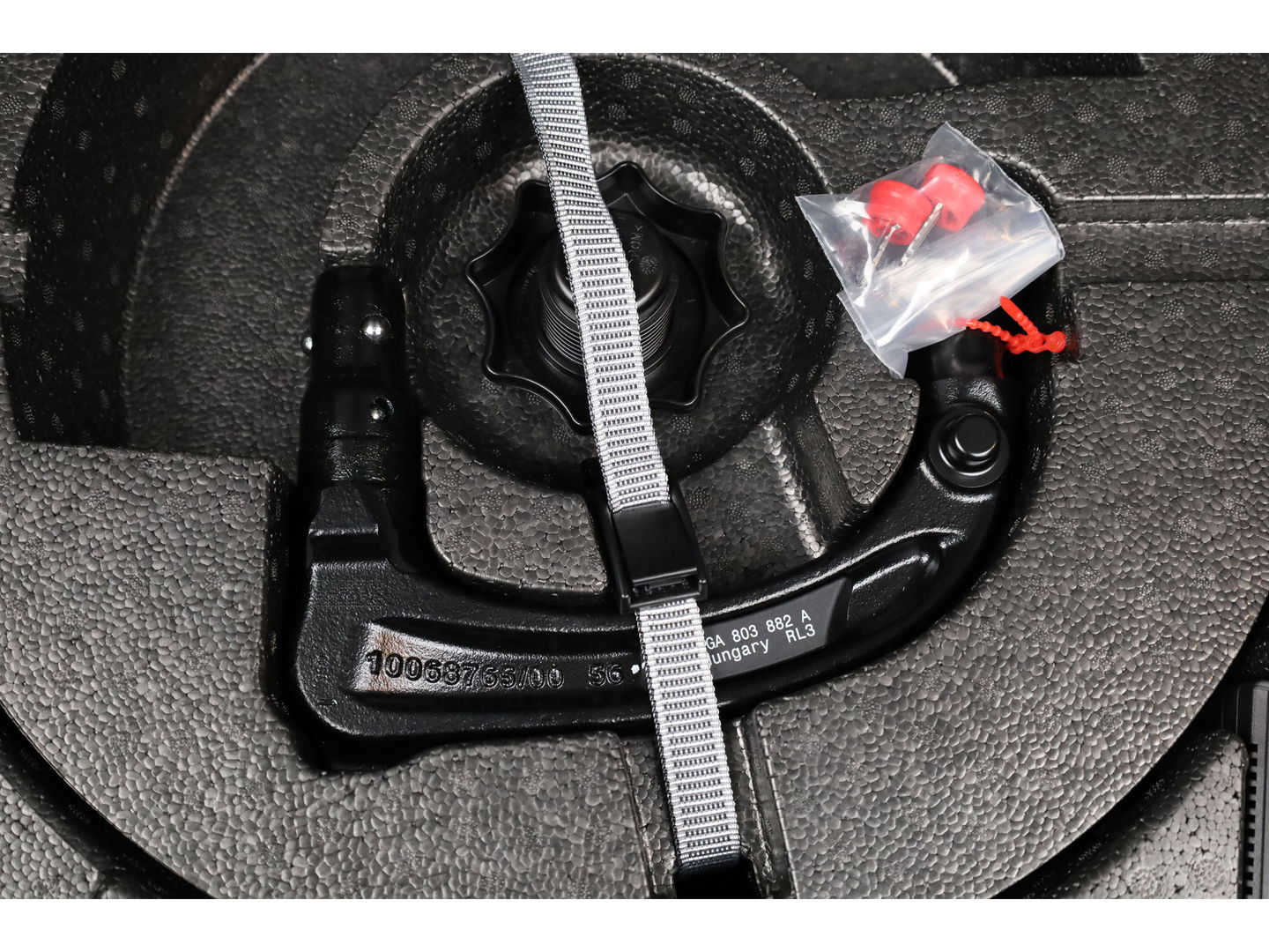 Volkswagen T-Roc 1.5 TSI R-Line Black Style | Pano | Adapt. Cruise | 19'' | IQ. Light | Camera | Afn. Trekhaak