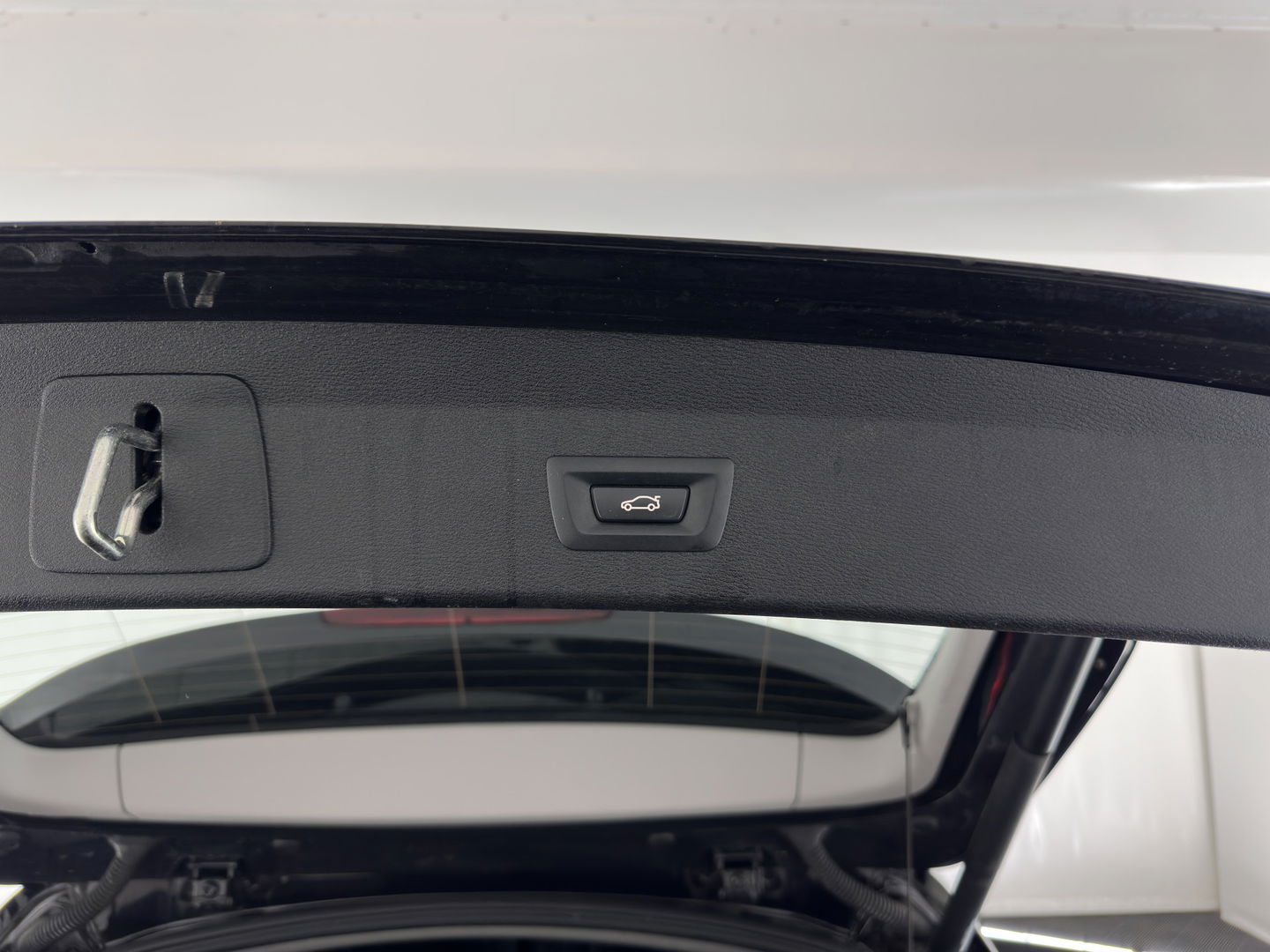 BMW X1 sDrive20i Executive (INCL-BTW) Aut. *LED-LIGHTS | NAVI-FULLMAP | COMFORT-SEATS | ECC | PDC | CRUISE | TOWBAR | 17''ALU*