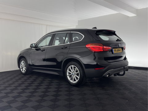 BMW X1 sDrive20i Executive (INCL-BTW) Aut. *LED-LIGHTS | NAVI-FULLMAP | COMFORT-SEATS | ECC | PDC | CRUISE | TOWBAR | 17''ALU*