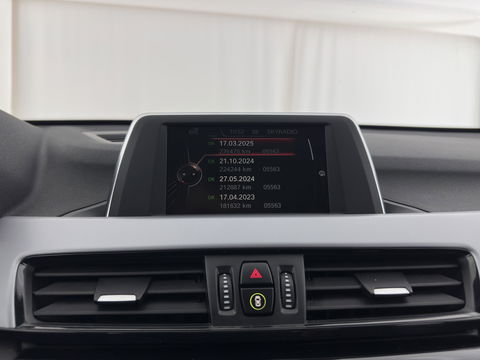 BMW X1 sDrive20i Executive (INCL-BTW) Aut. *LED-LIGHTS | NAVI-FULLMAP | COMFORT-SEATS | ECC | PDC | CRUISE | TOWBAR | 17''ALU*