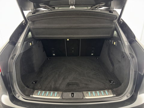 Jaguar F-Pace 2.0 Portfolio AWD 25d (INCL.BTW) *PANO | HEAD-UP | FULL-LEATHER | BLIND-SPOT | MERIDIAN-SOUND | HEATED-SPORTSEATS | NAVI-FULLMAP | KEYLESS | CAMERA | ECC | PDC | CRUISE | 20''ALU*