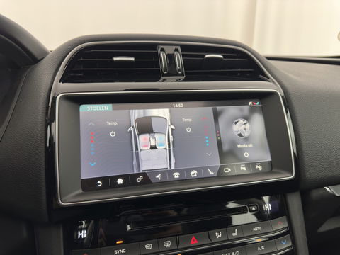 Jaguar F-Pace 2.0 Portfolio AWD 25d (INCL.BTW) *PANO | HEAD-UP | FULL-LEATHER | BLIND-SPOT | MERIDIAN-SOUND | HEATED-SPORTSEATS | NAVI-FULLMAP | KEYLESS | CAMERA | ECC | PDC | CRUISE | 20''ALU*